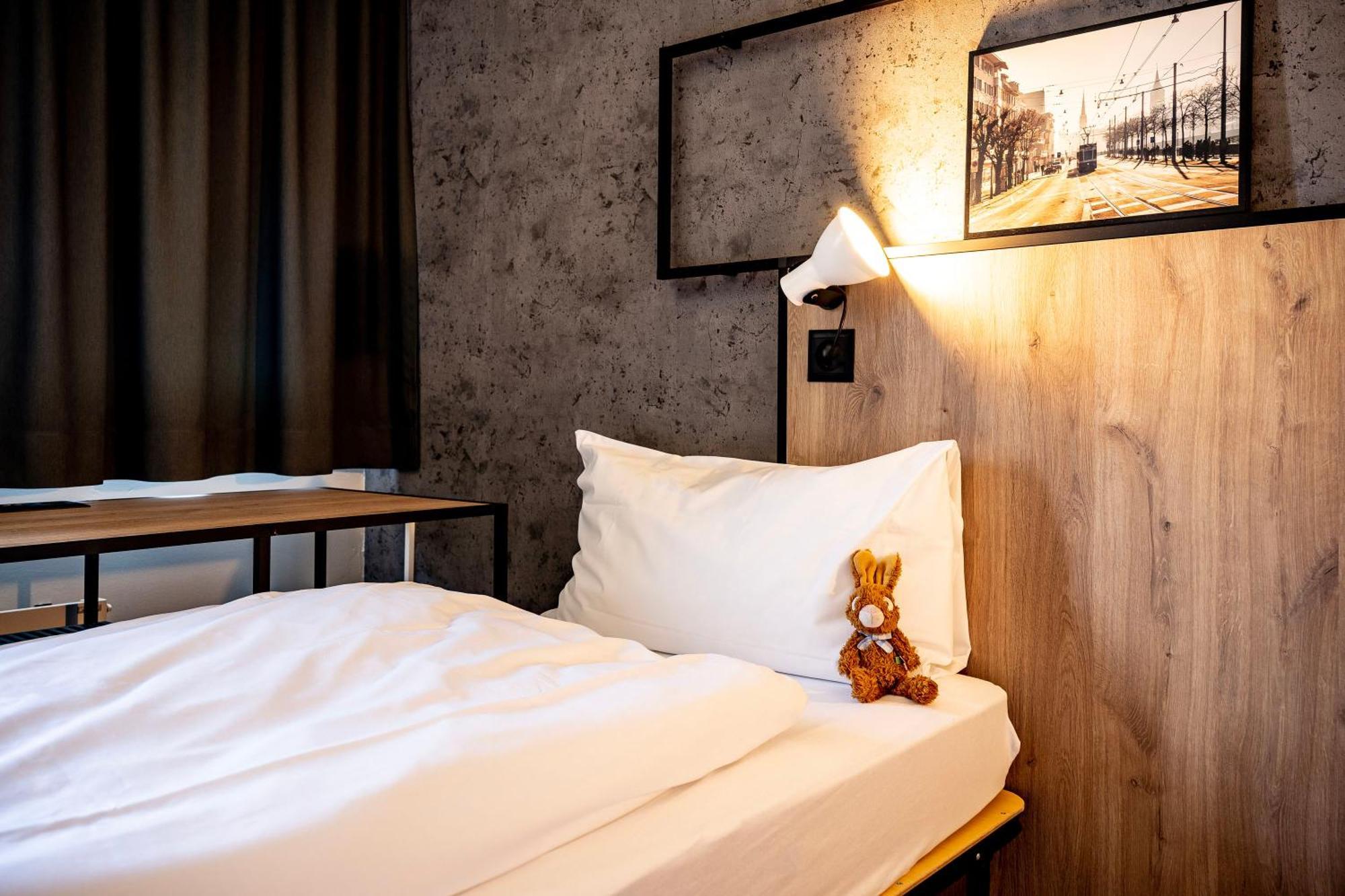 Hotel Ibis Zurich Adliswil Kilchberg  Esterno foto