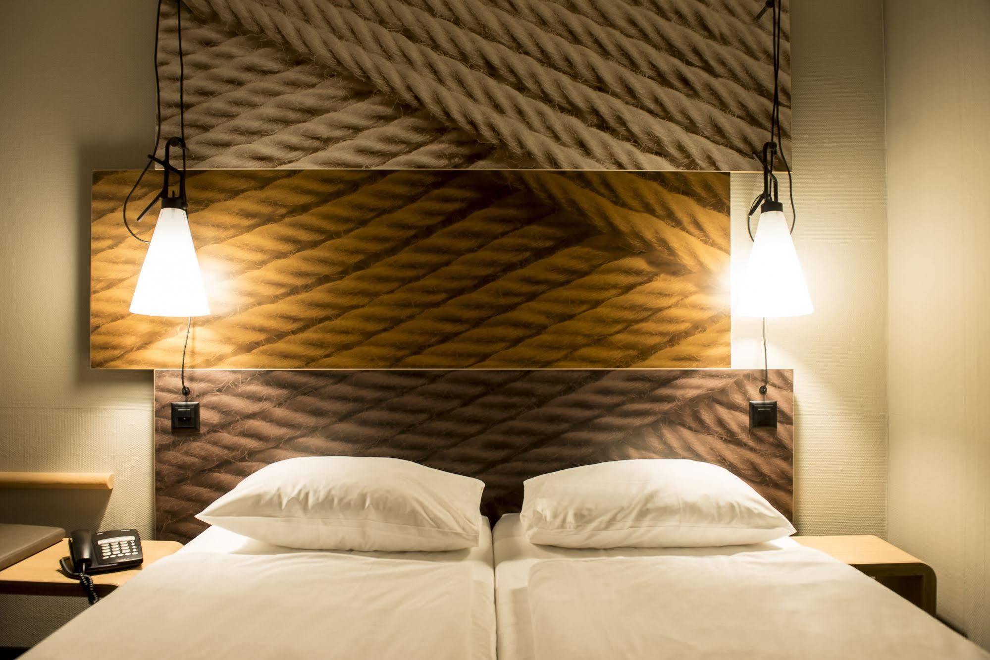 Hotel Ibis Zurich Adliswil Kilchberg  Esterno foto